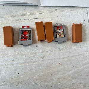 Zuru Mini Brands Mini Disney Store Edition Display‎ Piece Replacement Piece
